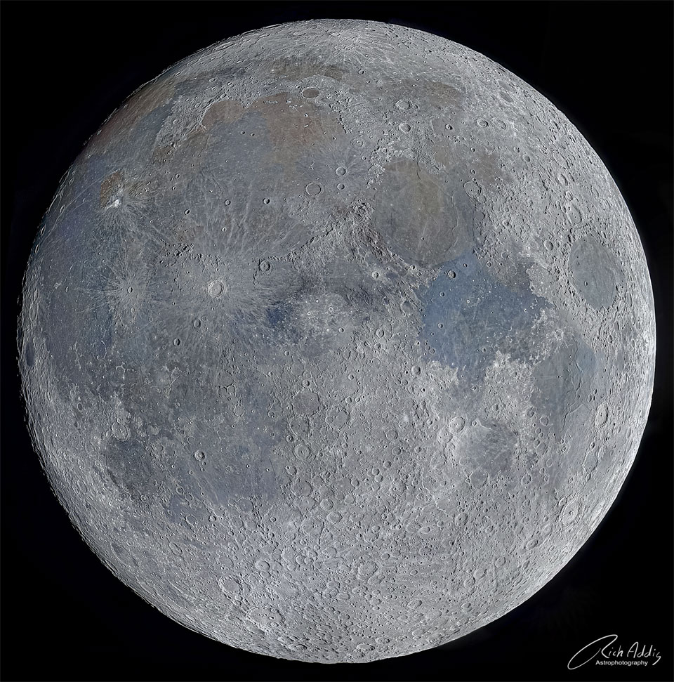 A full Moon is shown but with a much more detailed surface than 
is usually visible. Many craters, dark lunar mare, and light lunar 
highlands are discernable. 
Please see the explanation for more detailed information.