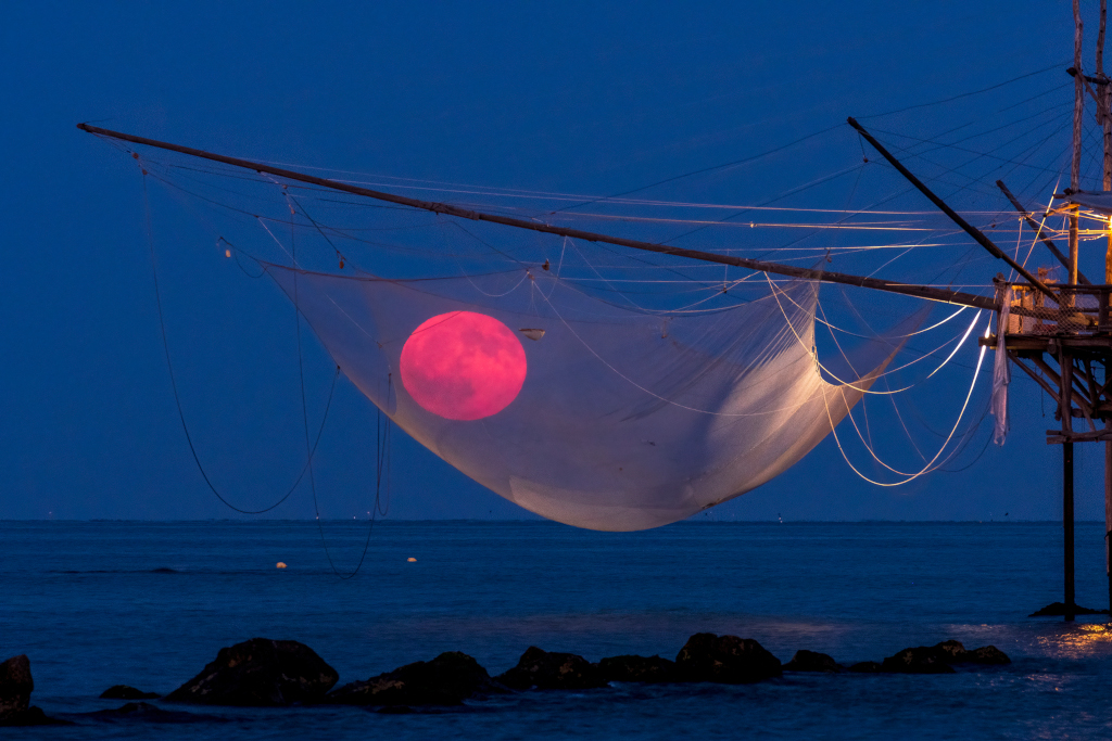 See Explanation.  Clicking on the picture will download
the highest resolution version available.