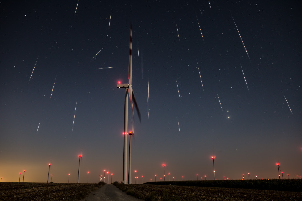 See Explanation.  Clicking on the picture will download
the highest resolution version available.